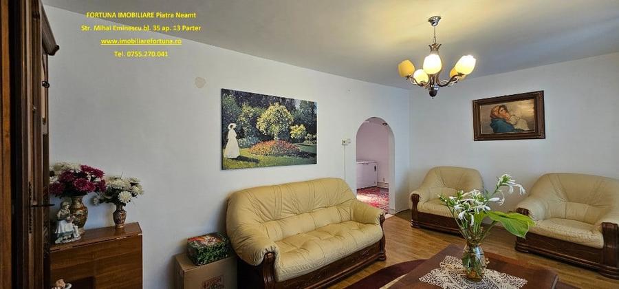 Apartament cu 3 camere decomandat în Calea Romanului