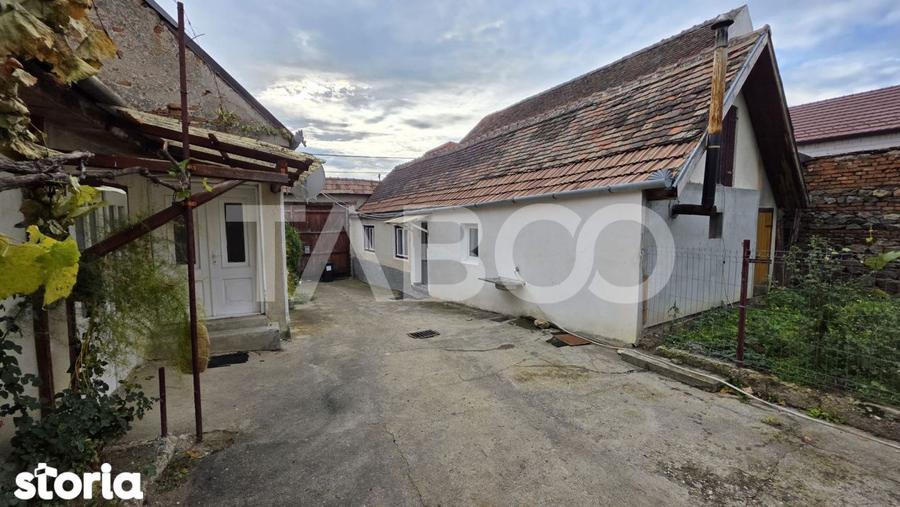 Casă cu 3 camere cu Teren 160 Mp în Câlnic