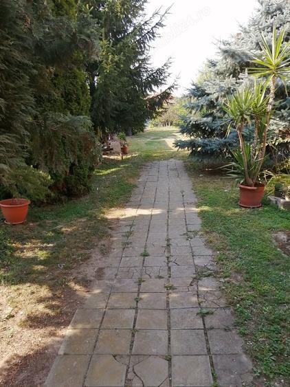 Casă cu 4 camere în Vânători