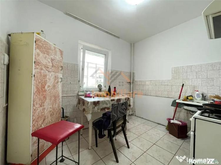 Apartament cu 3 camere decomandat în Decebal
