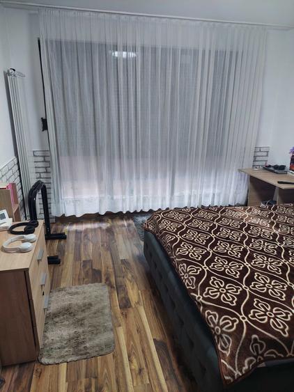 Garsonieră decomandată în Astra