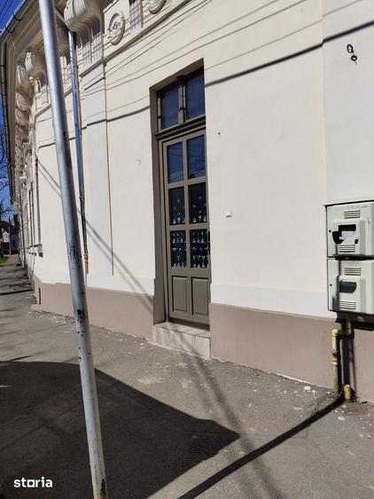Apartament cu 3 camere în Orașul Nou