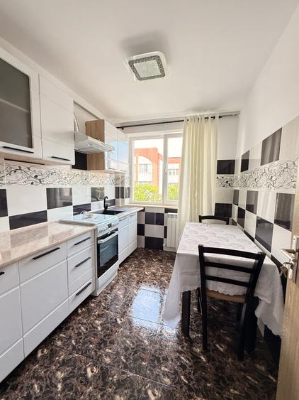 Apartament cu 2 camere decomandat în Central