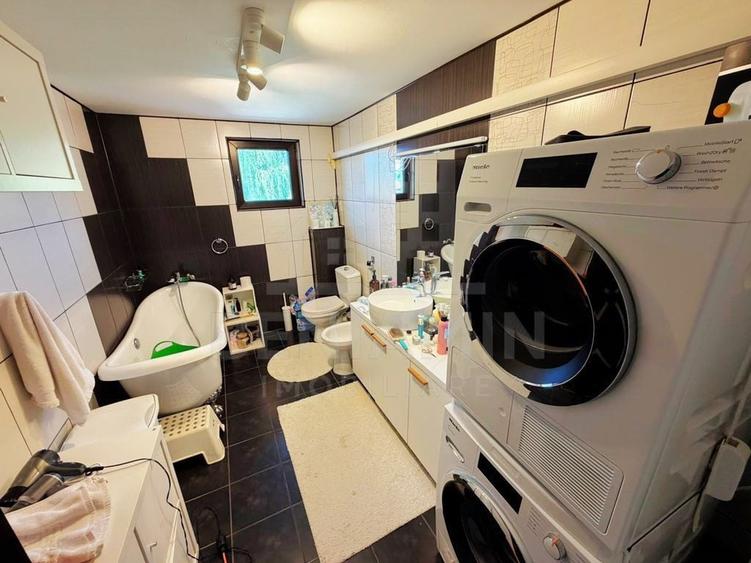 Casă cu 4 camere cu Teren 1000 Mp în Cârcea