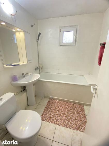 Apartament cu 3 camere în Tudor Vladimirescu
