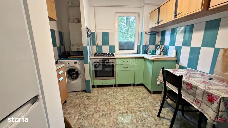 Apartament cu 2 camere semidecomandat în Podu Roș