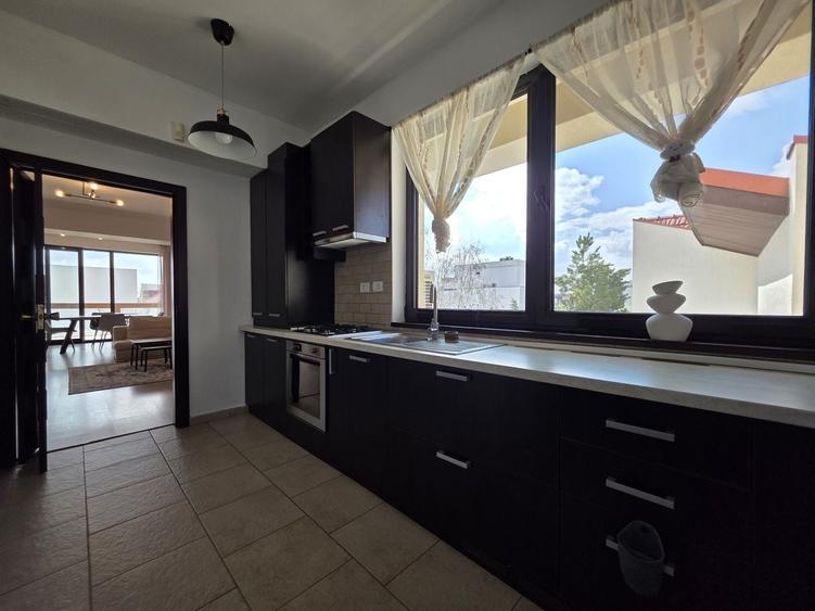 Apartament cu 3 camere decomandat, mobilat în Nord