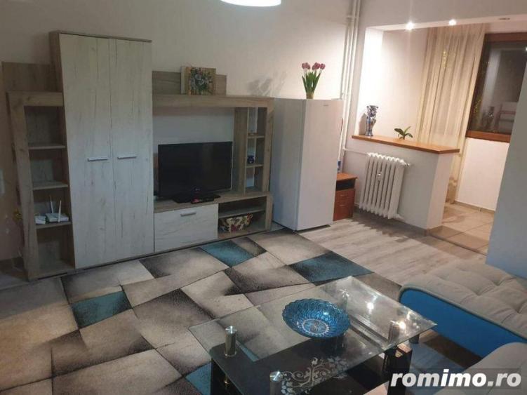 Garsonieră decomandată în Gării
