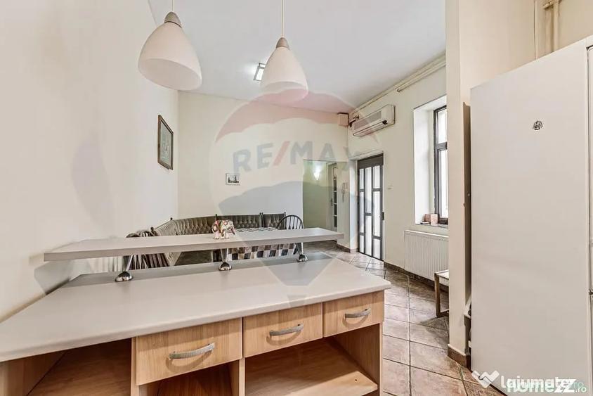 Apartament cu 4 camere decomandat în Ultracentral