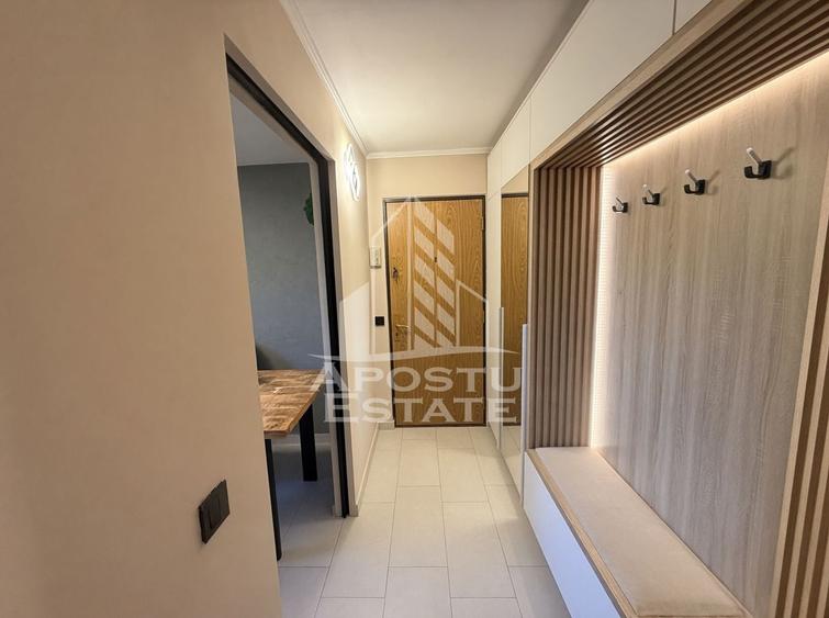 Apartament cu 3 camere decomandat, mobilat în Elisabetin