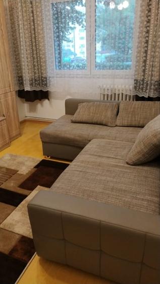 Apartament cu 2 camere decomandat, mobilat în Central