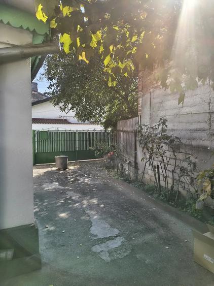 Casă cu 2 camere cu Teren 130 Mp în Ana Ipătescu