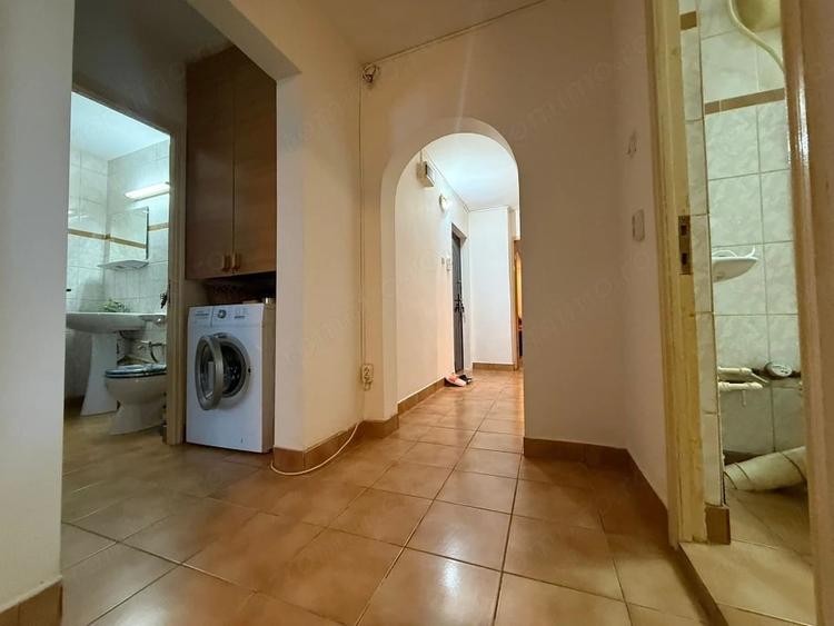 Apartament cu 3 camere decomandat în Dallas