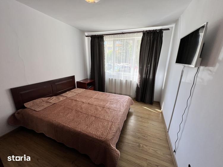Apartament cu 3 camere semidecomandat în Mihai Viteazul