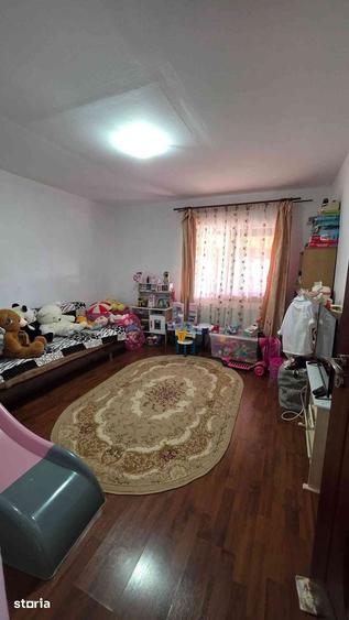 Casă cu 4 camere cu Teren 1700 Mp în Gepiu