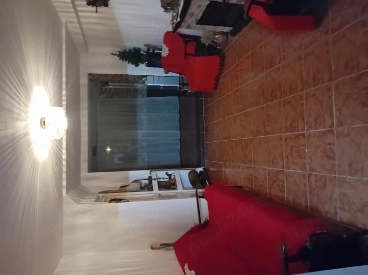 Casă cu 5 camere cu Teren 756 Mp în Central