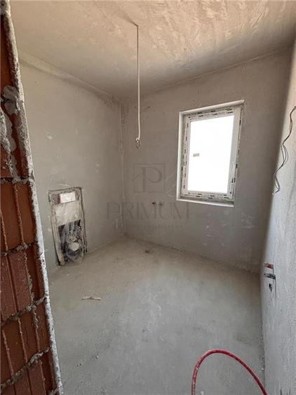 Duplex cu 4 camere cu Canalizare în Moșnița Nouă