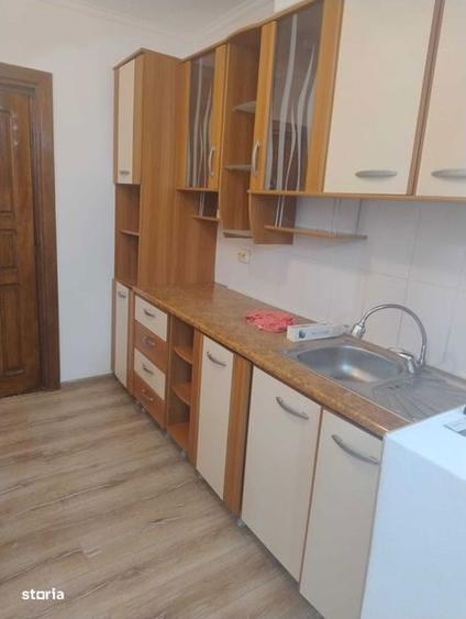 Vand apartament 2 camere Zona Industriala - 4