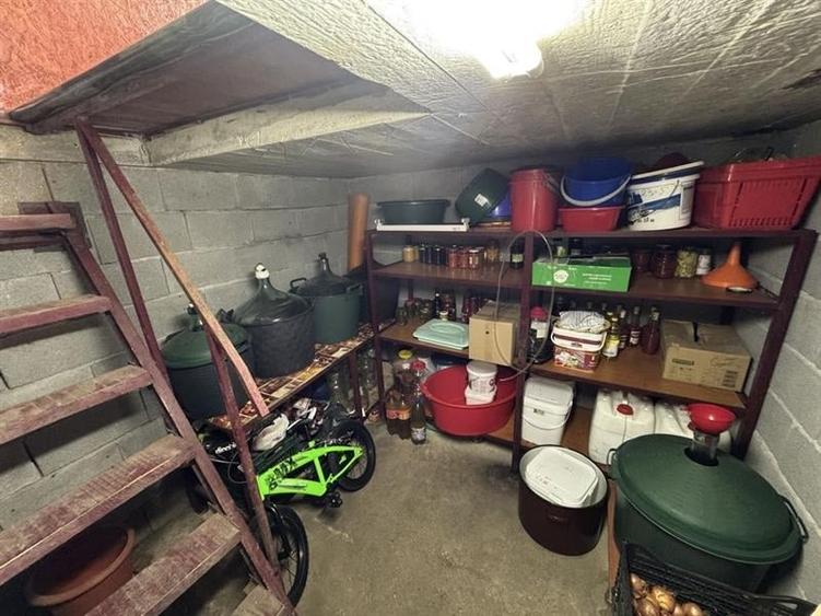 Apartament cu 2 camere decomandat în Brădești