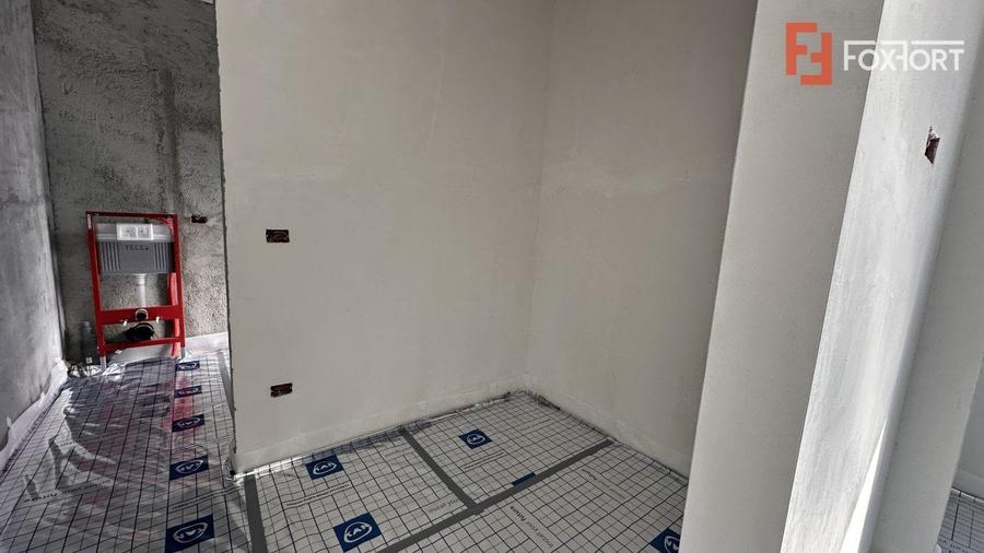 Duplex cu 5 camere cu Teren 300 Mp în Moșnița Veche