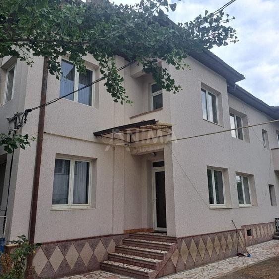 Casă individuală cu 5 camere cu Canalizare în Grigorescu