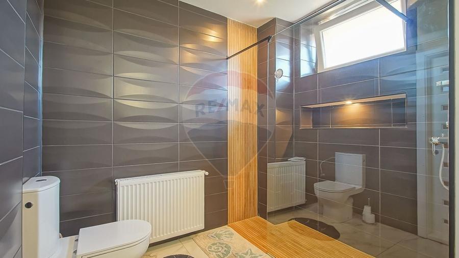 Casă individuală cu 6 camere cu Teren 700 Mp în Ultracentral
