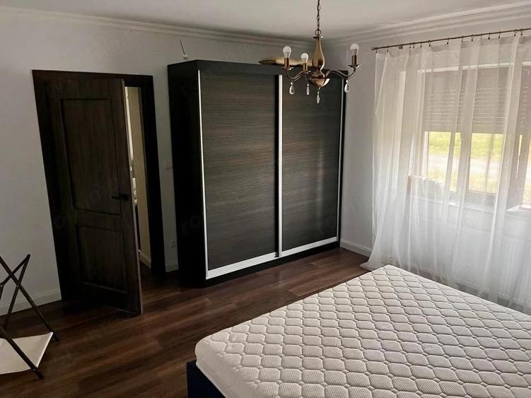 Casă cu Teren 807 Mp în Dragșina