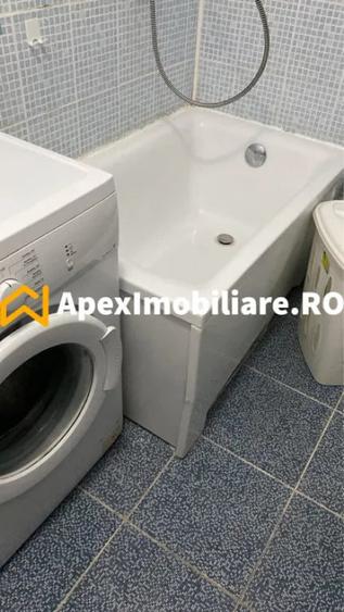 Apartament cu 3 camere semidecomandat, mobilat în 1 Mai