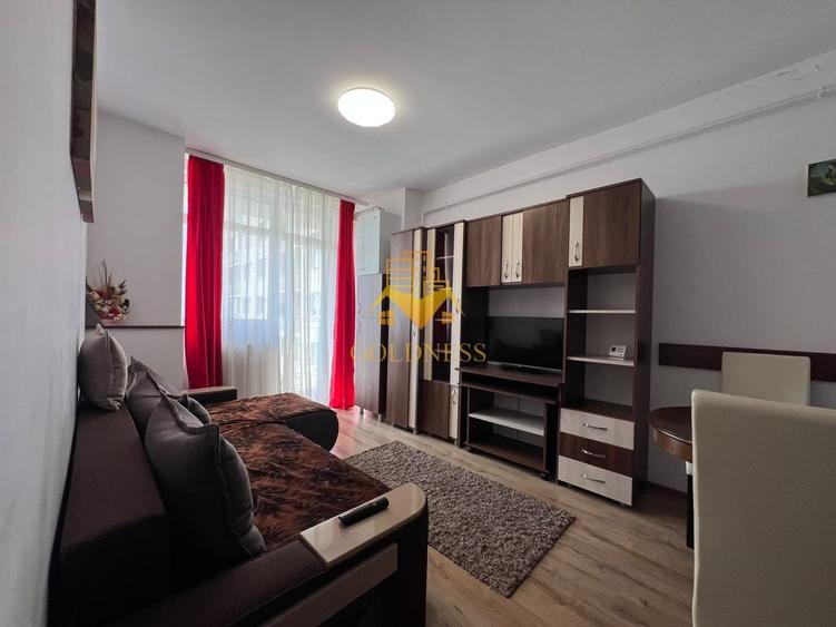 Apartament cu 3 camere semidecomandat, mobilat în Iris