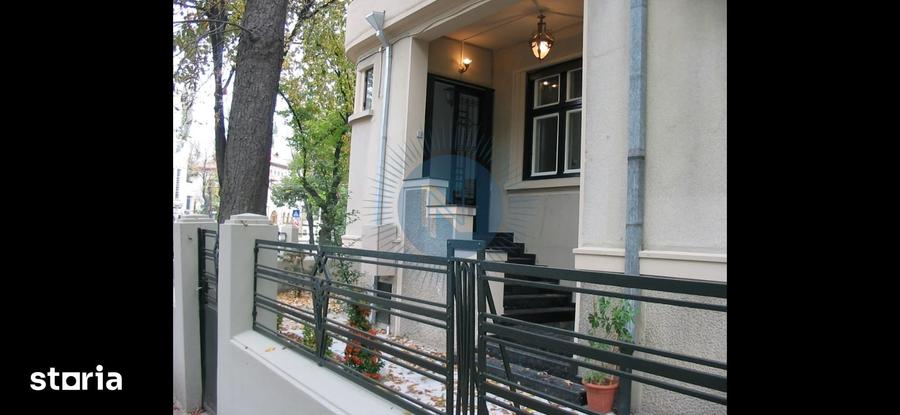 Apartament cu 6 camere în Dorobanți
