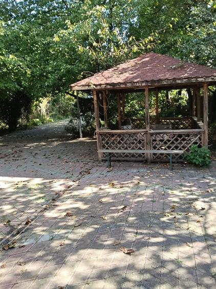 Casă cu 4 camere în Lipia