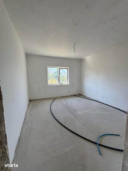 Casă cu 6 camere cu Teren 900 Mp în Central