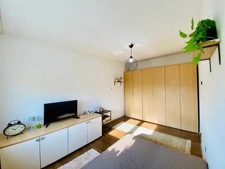 Apartament decomandat în Micro 14