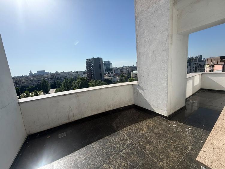 Apartament cu 4 camere decomandat în Unirii