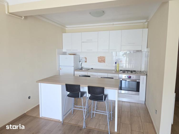 Apartament cu 3 camere în Cetate