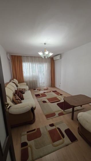 Apartament cu 4 camere decomandat, mobilat în Tei