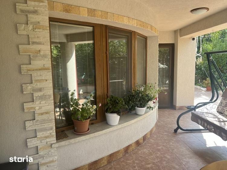 Casă cu 4 camere cu Teren 241 Mp în Cug