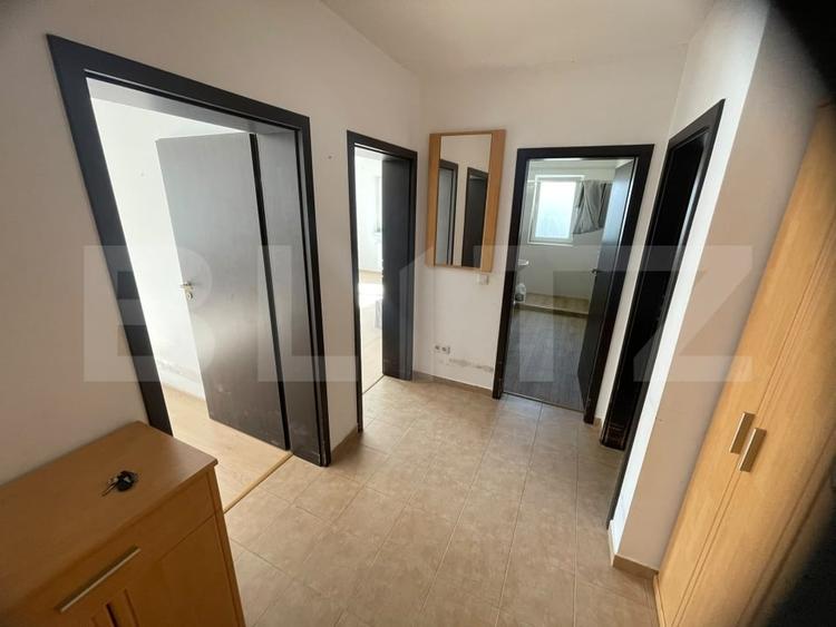Apartament cu 2 camere decomandat în Sânpetru