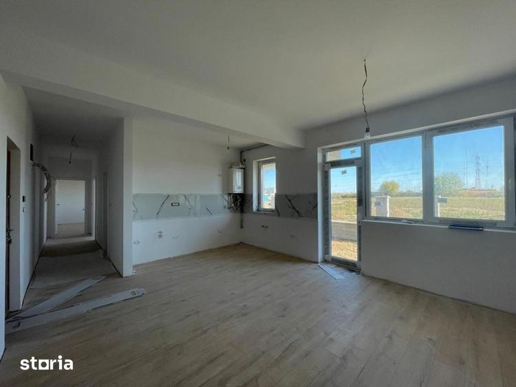 Apartament cu 3 camere decomandat în Moșnița Nouă