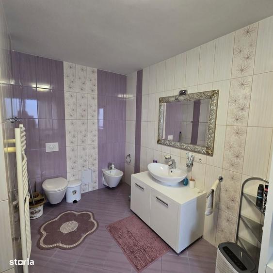 Apartament cu 4 camere în Ultracentral