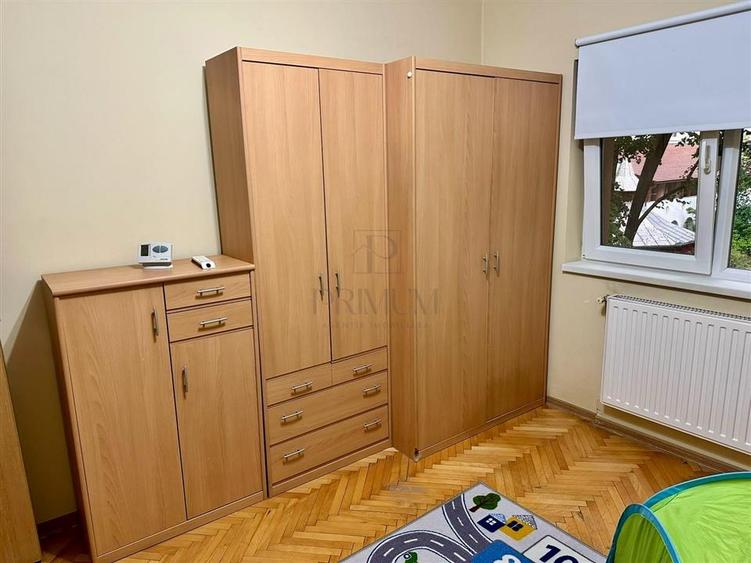 Apartament cu 3 camere decomandat, mobilat în Lipovei