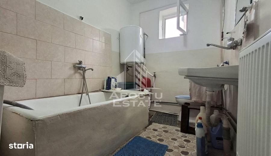Casă cu 4 camere cu Teren 360 Mp în Micălaca