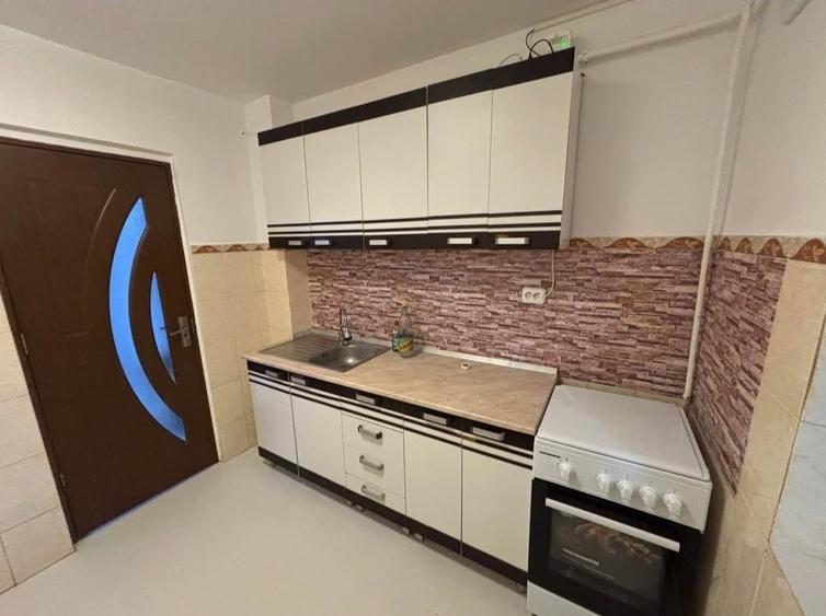 Apartament cu 2 camere decomandat în Iași