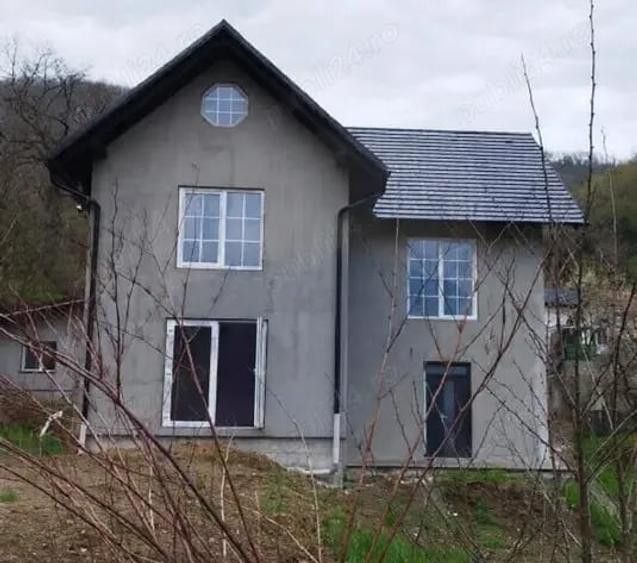 Casă cu 3 camere în Șimleu Silvaniei