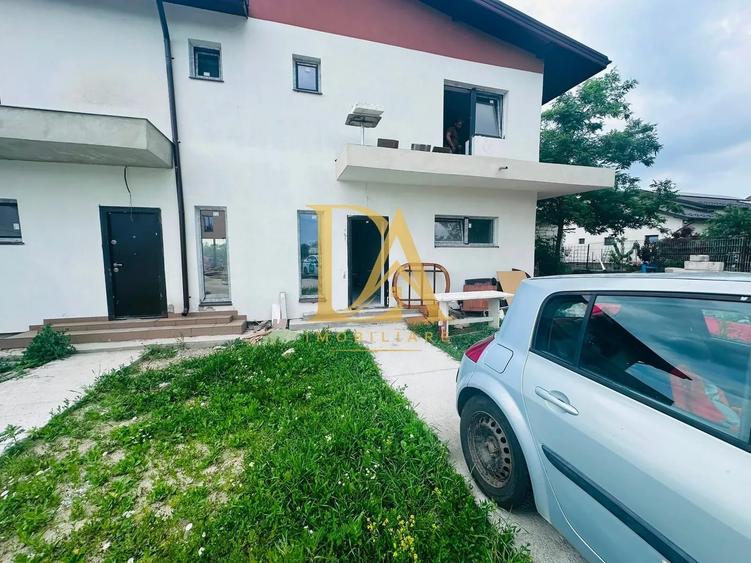 Casă cu 4 camere cu Canalizare în Bolintin-Deal