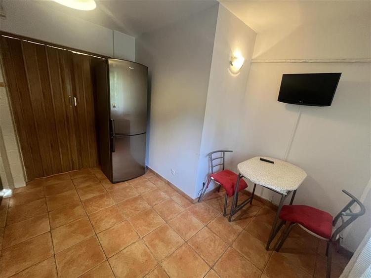 Apartament cu 2 camere decomandat, mobilat în Obor