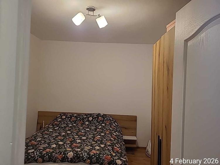 Apartament cu 2 camere semidecomandat în Uiești