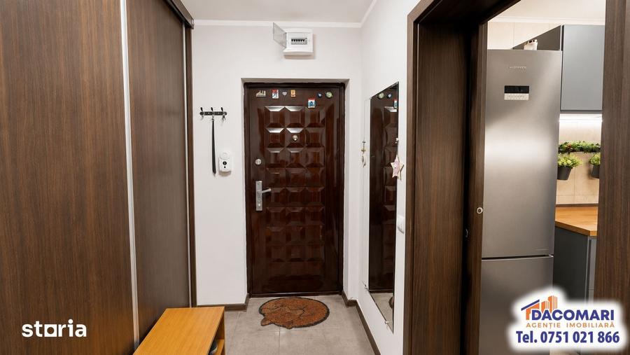Apartament cu 2 camere decomandat în Micro 17
