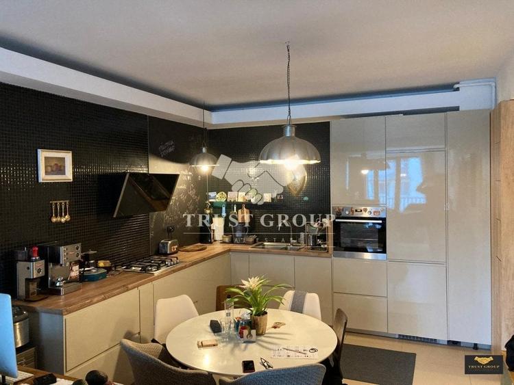 Apartament cu 3 camere decomandat, mobilat în Aviației
