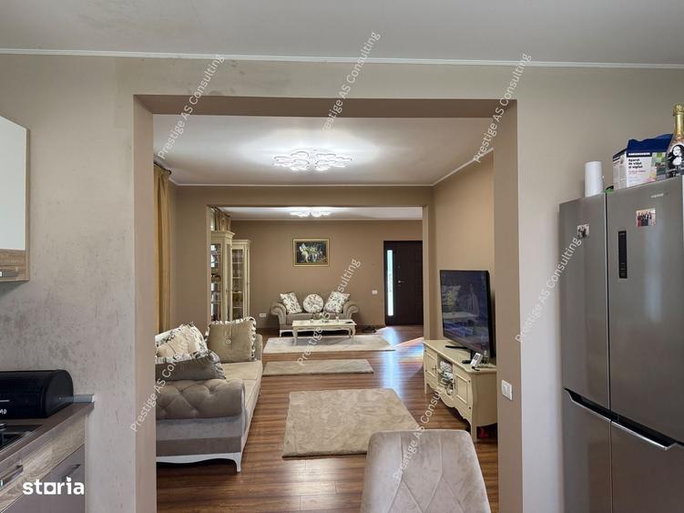 Casă cu 4 camere în Ghiroda